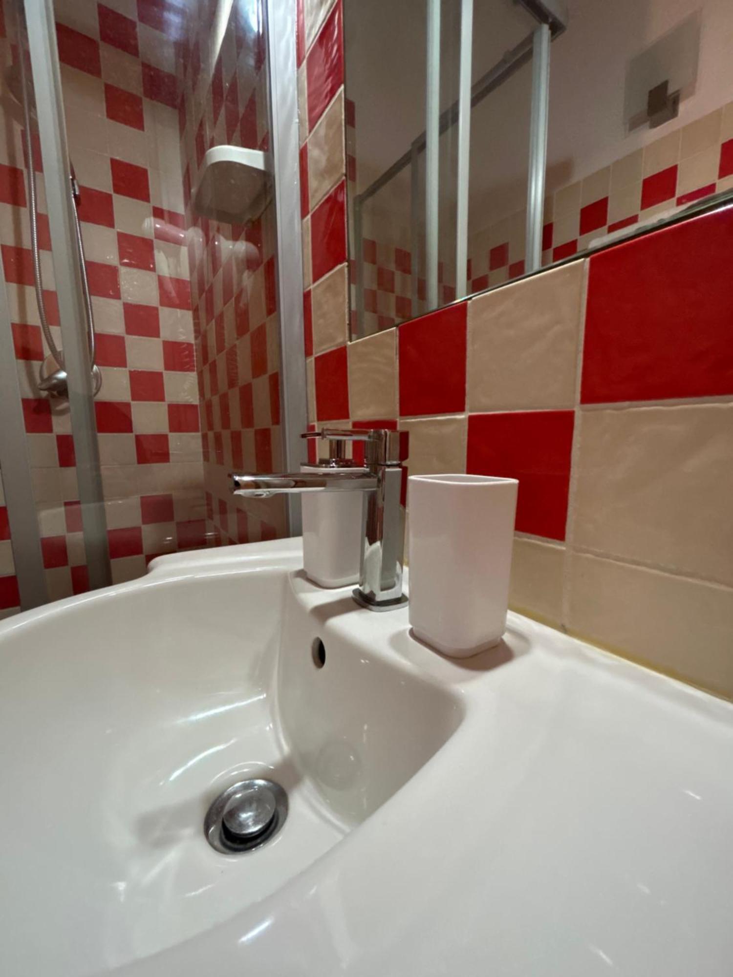 Bed & Breakfast Don Sweet Home- Hedi 101 *